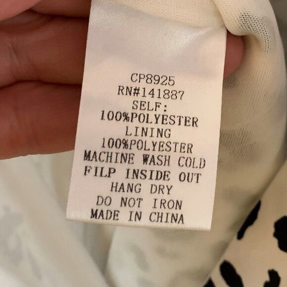 TCEC Romper, NWOT, sz L, white with black leopard print, lined - Picture 5 of 16